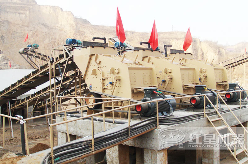 反擊式破碎機(jī)適合破碎中、軟性物料